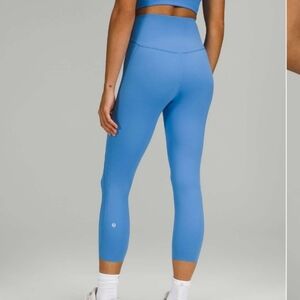 Lululemon Base Pace High-Rise Crop 23" In Blue Nile EUC